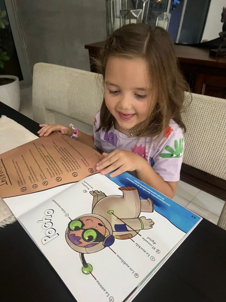 Girl reading Pocho